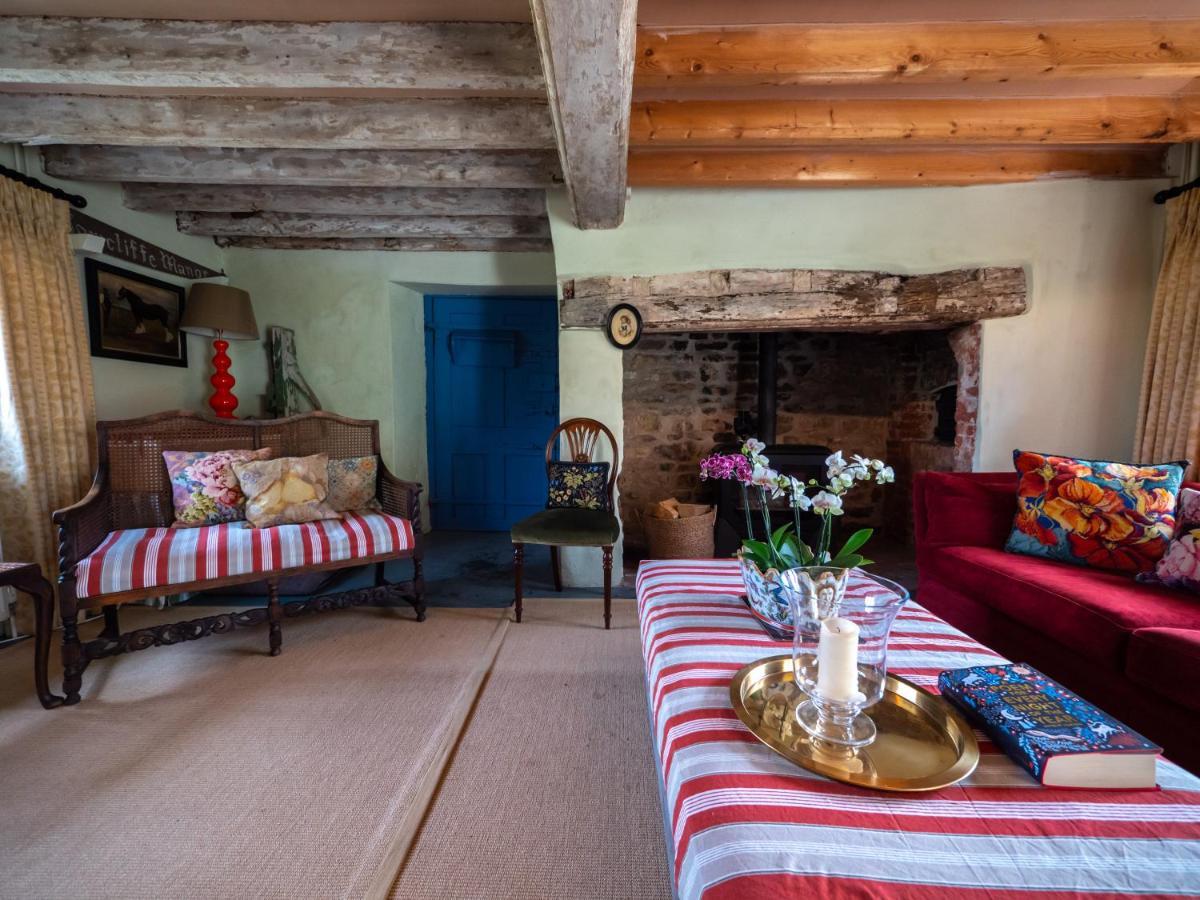 Country Cottage With Spa, Catering, Gardens, Nature Reserve Walks - Free Parking, Self Checkin สกันโธรป ภายนอก รูปภาพ