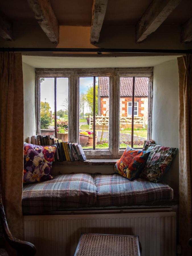Country Cottage With Spa, Catering, Gardens, Nature Reserve Walks - Free Parking, Self Checkin สกันโธรป ภายนอก รูปภาพ