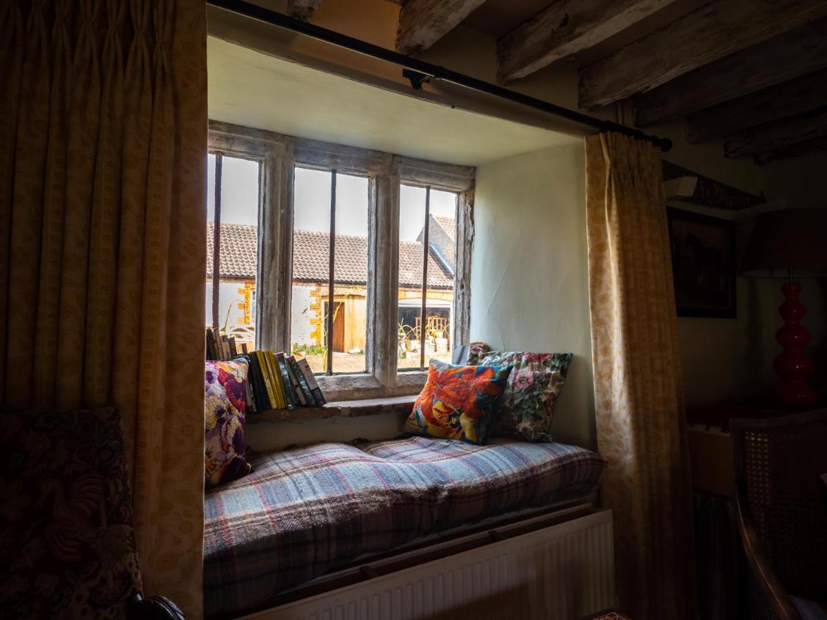 Country Cottage With Spa, Catering, Gardens, Nature Reserve Walks - Free Parking, Self Checkin สกันโธรป ภายนอก รูปภาพ
